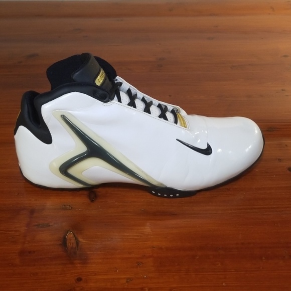 nike hyperflight 2001